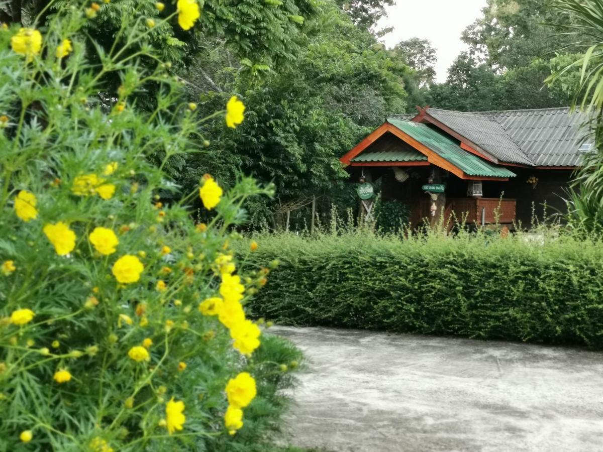 Home Garden Chaeson บ้านสวน ชวนฝัน Lampang Bagian luar foto